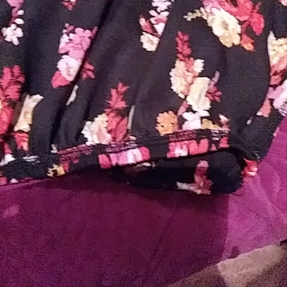 Sold out - Picture 3 of 8